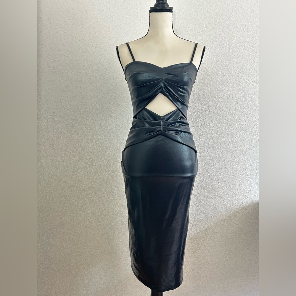 NEW LUNA CHIX SZ M Black Bodycon Vegan Leather Midi Dress FRONT CUTTOUT